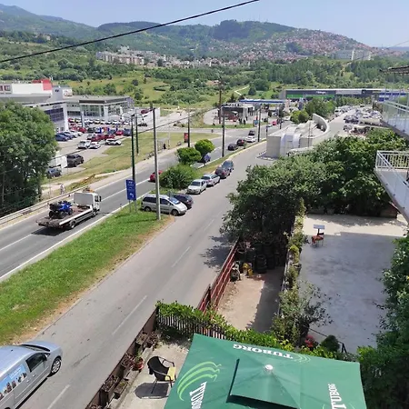 Route 111 شقة